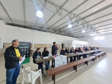 Em ação do Sindicato, diversas empresas estiveram ofertando vagas para ex-funcionários da Dexco nesta quarta-feira                               