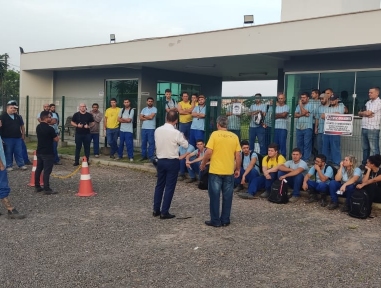 Sindicato fecha negociaçãocom a Cerâmica Angelgres